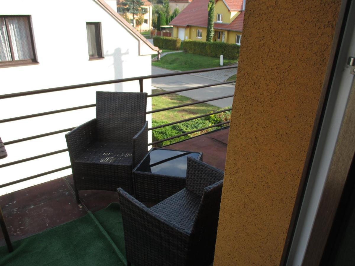 RD Černčín Bučovice Apartamento Exterior foto