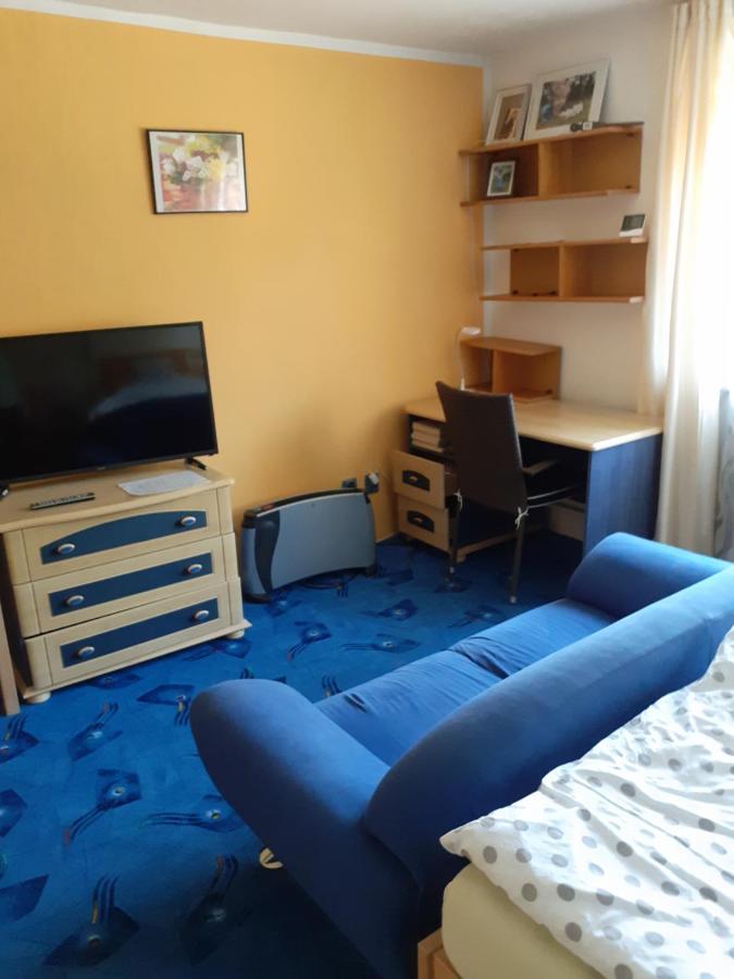 RD Černčín Bučovice Apartamento Exterior foto